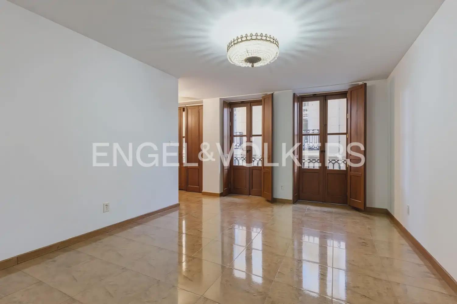 3 Zimmer Wohnung zu verkaufen in Valencia Stadt - 590.000 € (Ref: 9897700)