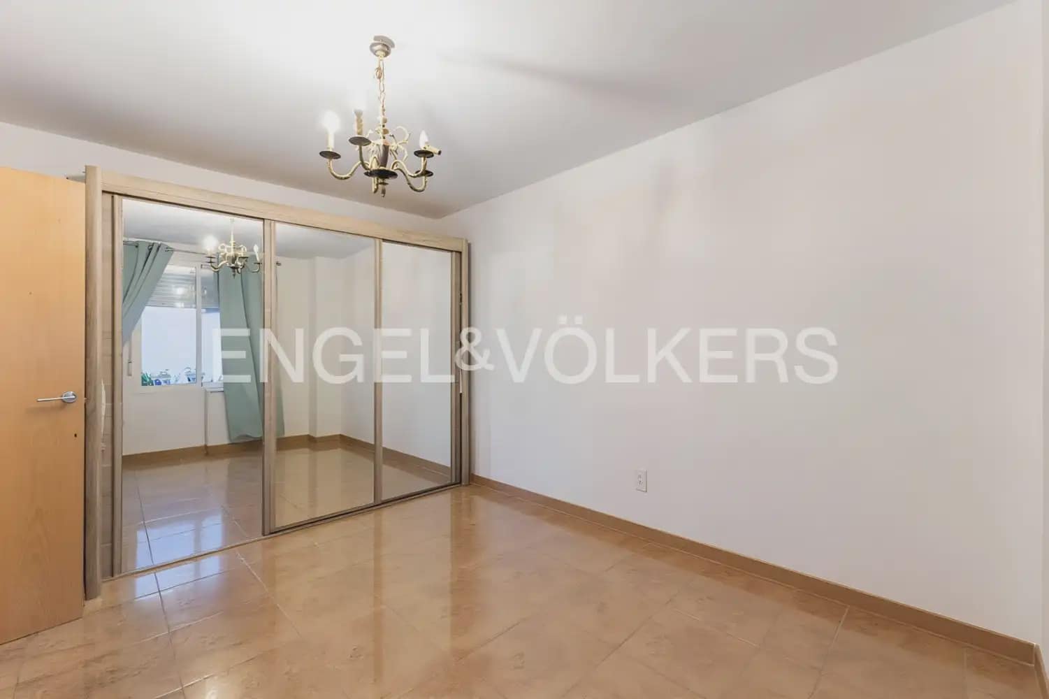 3 Zimmer Wohnung zu verkaufen in Valencia Stadt - 590.000 € (Ref: 9897700)