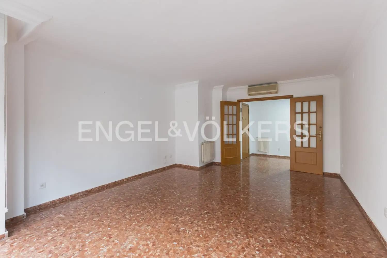3 slaapkamer Flat te huur in Valencia stad - € 1.500 (Ref: 9897702)