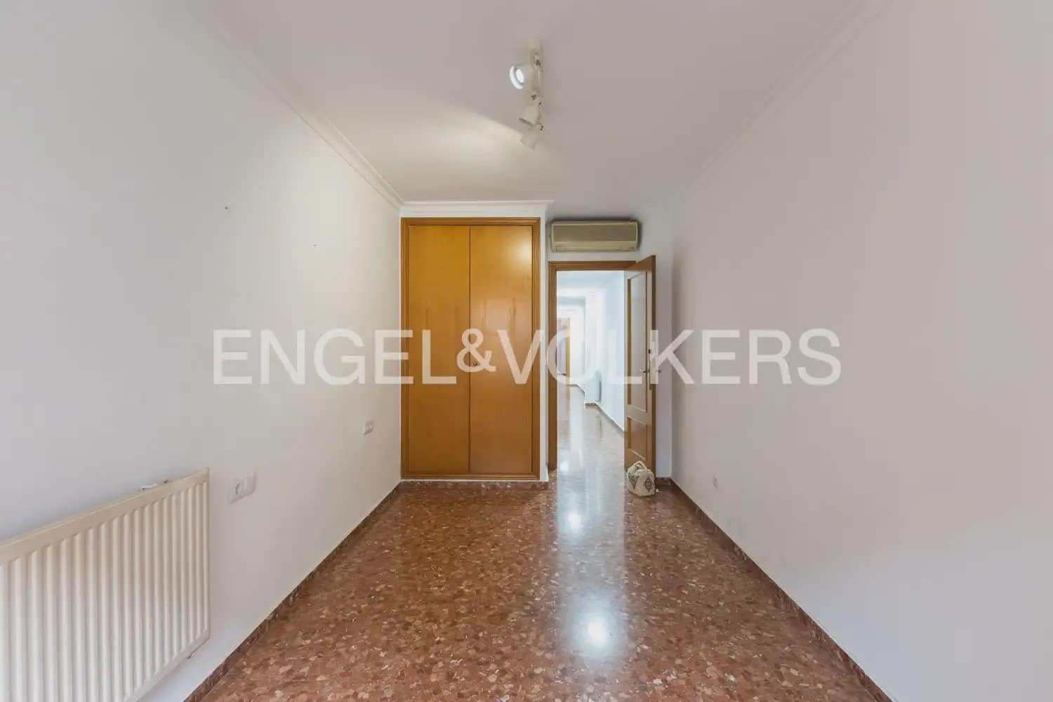3 slaapkamer Flat te huur in Valencia stad - € 1.500 (Ref: 9897702)