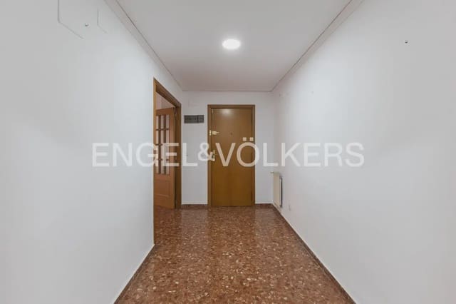 3 slaapkamer Flat te huur in La Vega Baixa, Valencia stad - € 1.500 (Ref: 9897702)