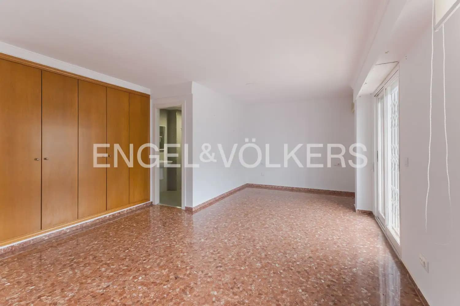 3 slaapkamer Flat te huur in Valencia stad - € 1.500 (Ref: 9897702)