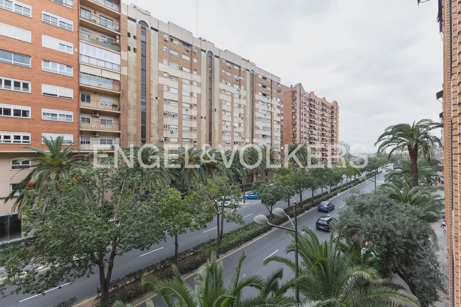 3 slaapkamer Flat te huur in Valencia stad - € 1.500 (Ref: 9897702)