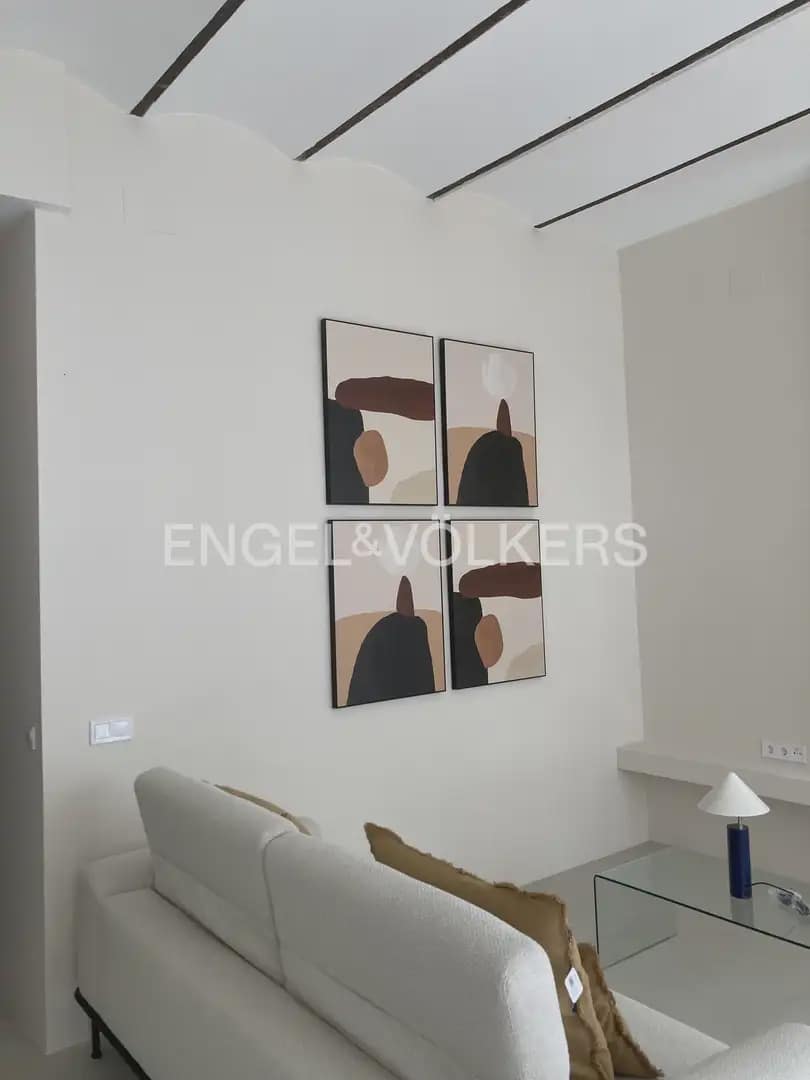 Appartement de 2 chambres à louer à Valence ville - 1 950 € (Ref: 9897703)