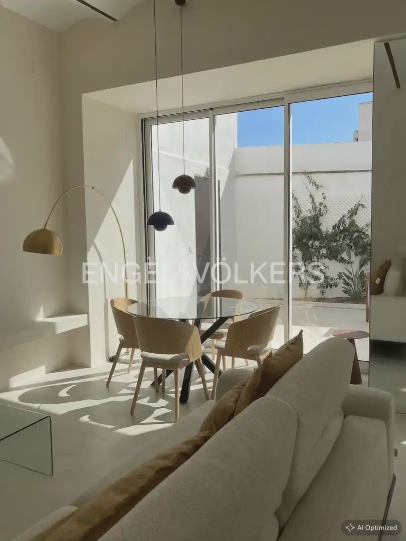 Appartement de 2 chambres à louer à Valence ville - 1 950 € (Ref: 9897703)