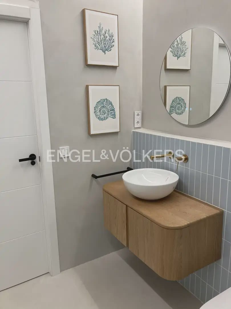 Appartement de 2 chambres à louer à Valence ville - 1 950 € (Ref: 9897703)