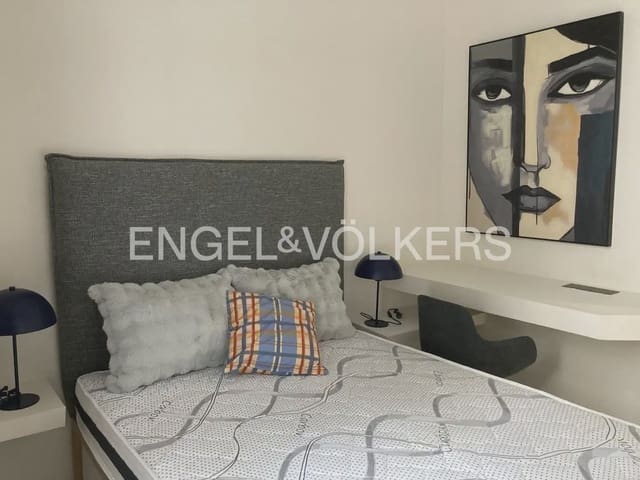 Appartement de 2 chambres à louer à Torrefiel, Valence ville - 1 950 € (Ref: 9897703)