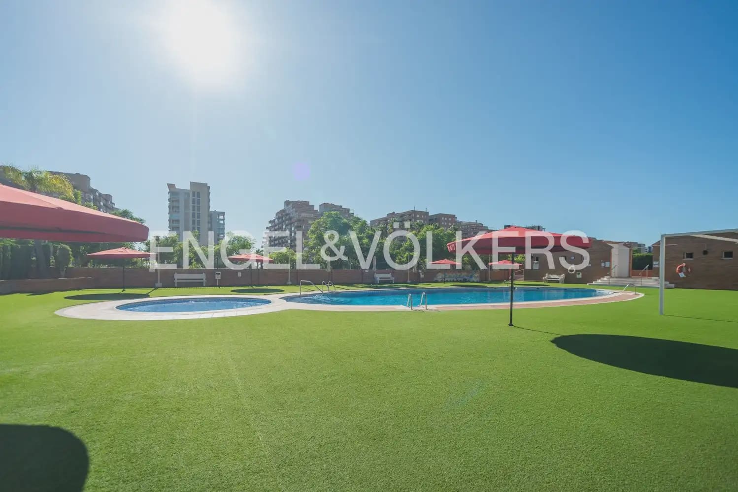 2 quarto Apartamento para venda em Oropesa  com piscina garagem - 169 000 € (Ref: 9897705)