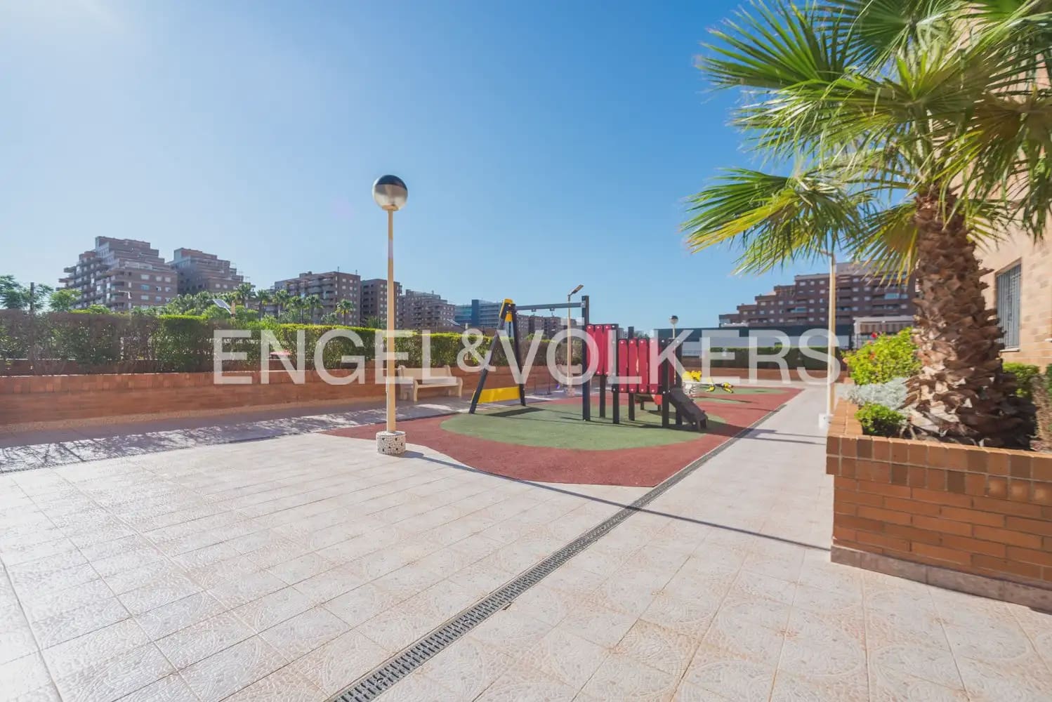 2 quarto Apartamento para venda em Oropesa  com piscina garagem - 169 000 € (Ref: 9897705)