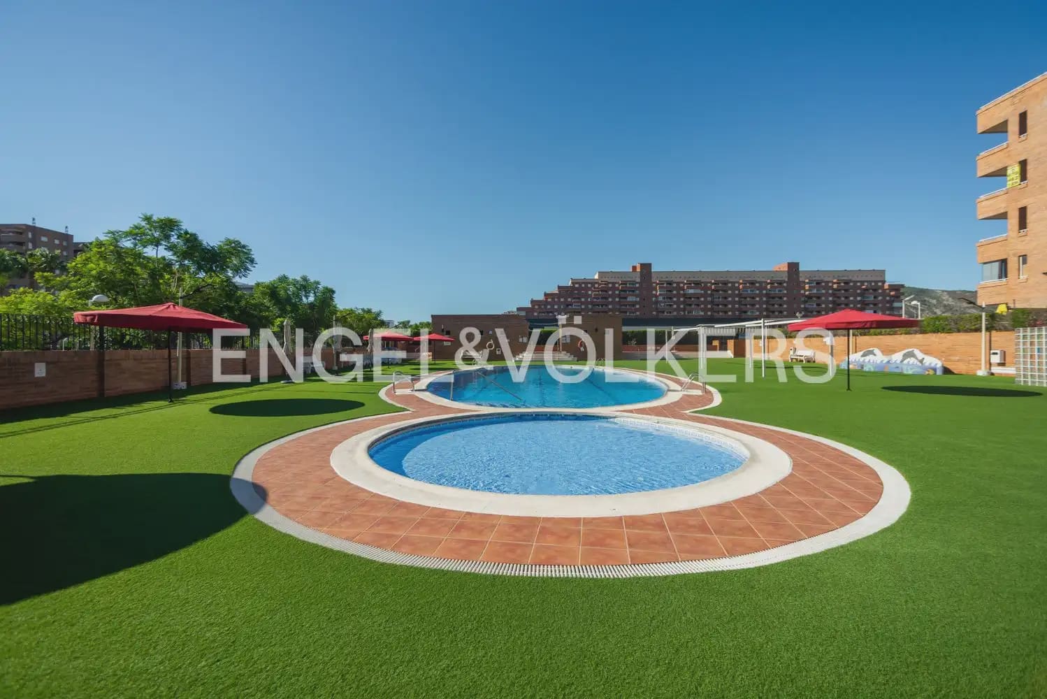 2 quarto Apartamento para venda em Oropesa  com piscina garagem - 169 000 € (Ref: 9897705)