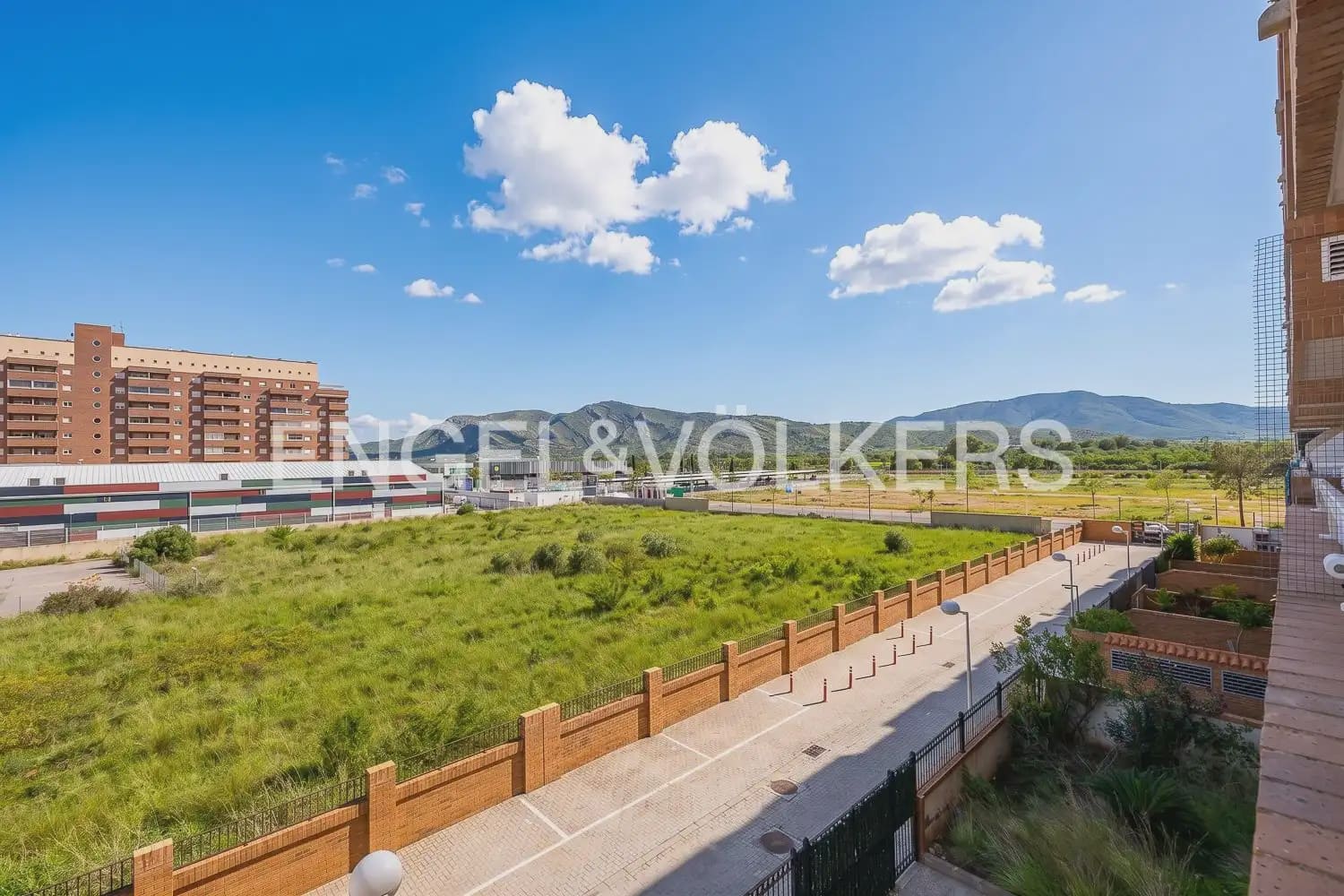 2 quarto Apartamento para venda em Oropesa  com piscina garagem - 169 000 € (Ref: 9897705)