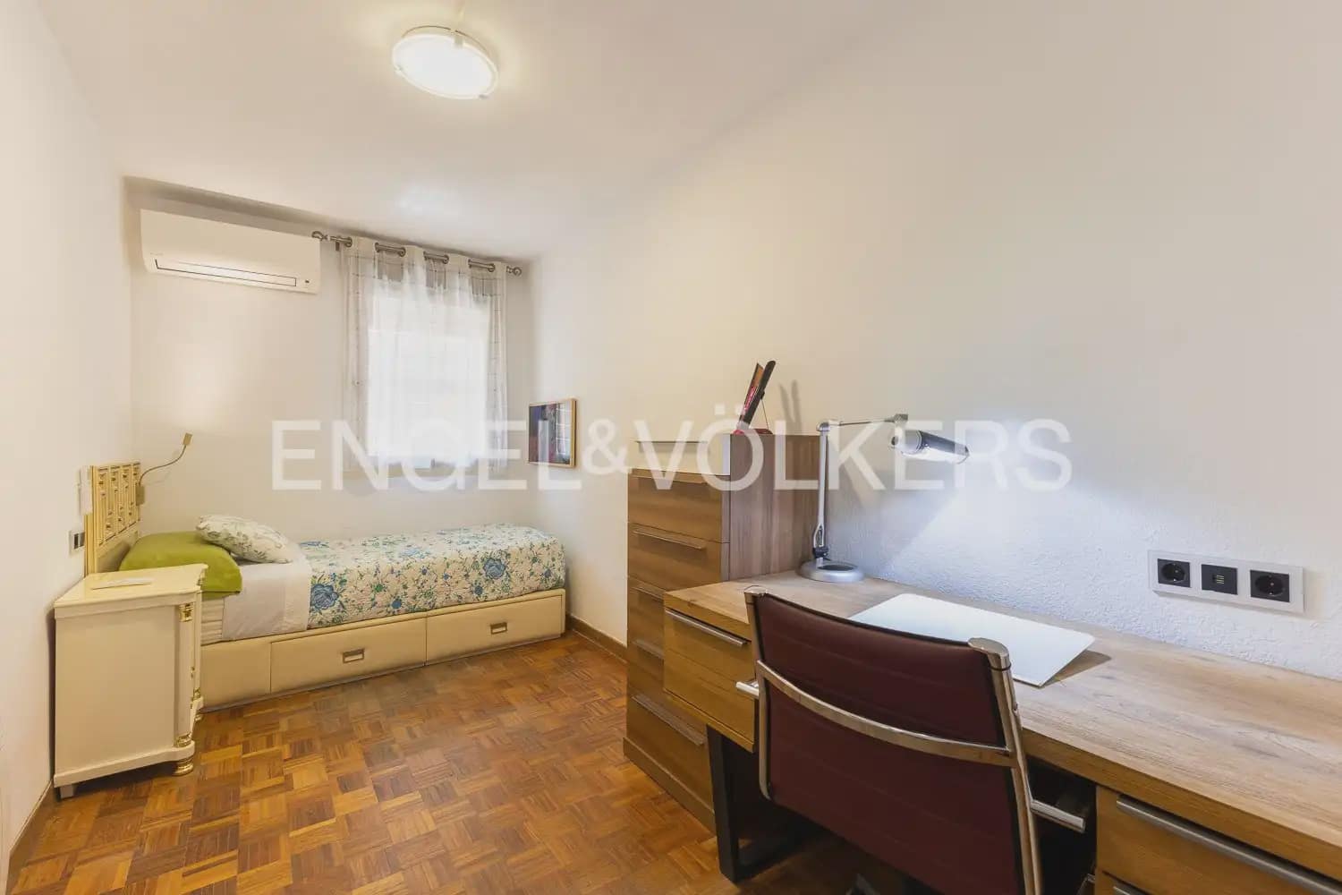 Appartement de 3 chambres à louer à Valence ville - 2 150 € (Ref: 9897706)