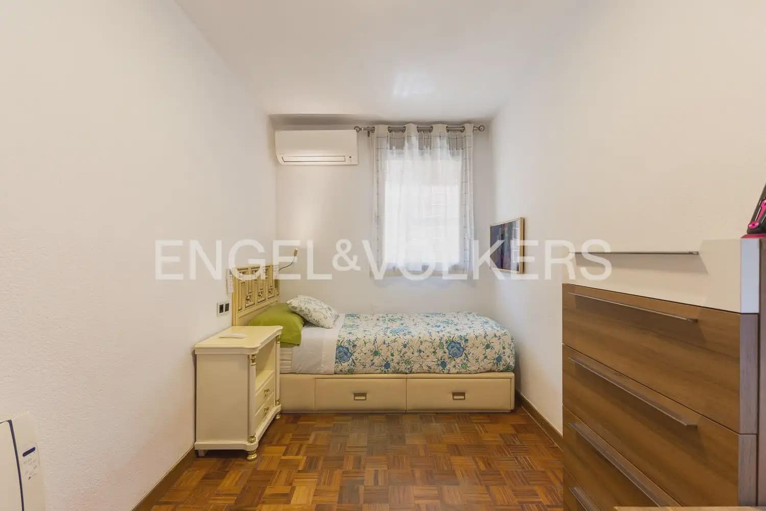 Appartement de 3 chambres à louer à Valence ville - 2 150 € (Ref: 9897706)