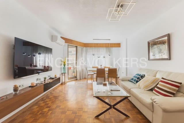 Appartement de 3 chambres à louer à Trinitat, Valence ville - 2 150 € (Ref: 9897706)
