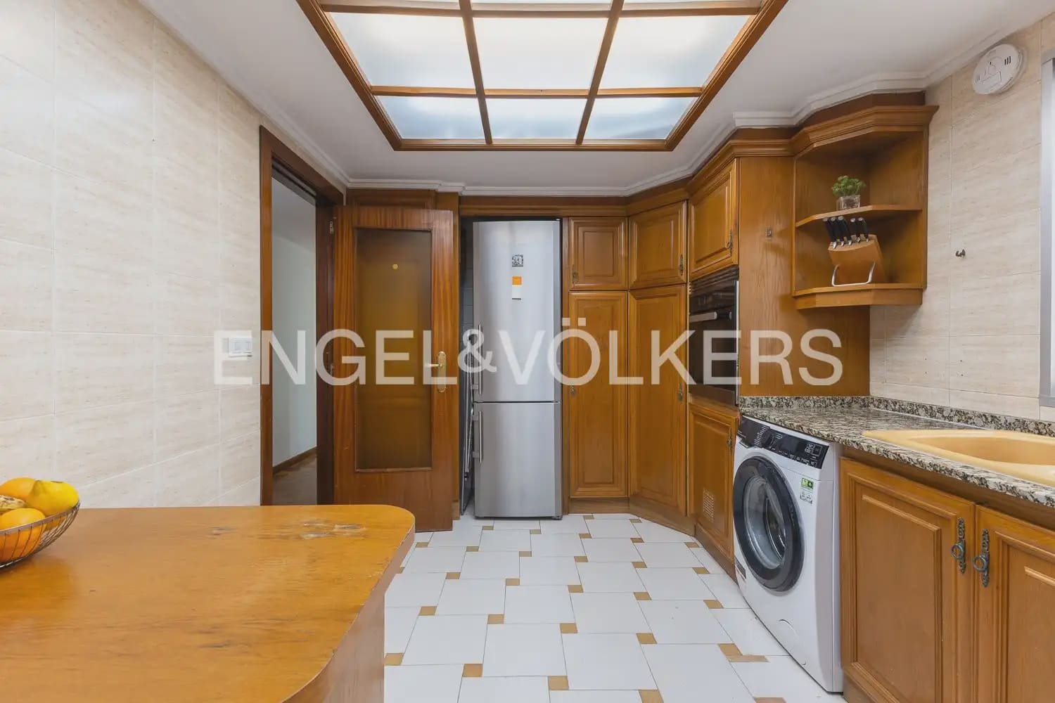 Appartement de 3 chambres à louer à Valence ville - 2 150 € (Ref: 9897706)