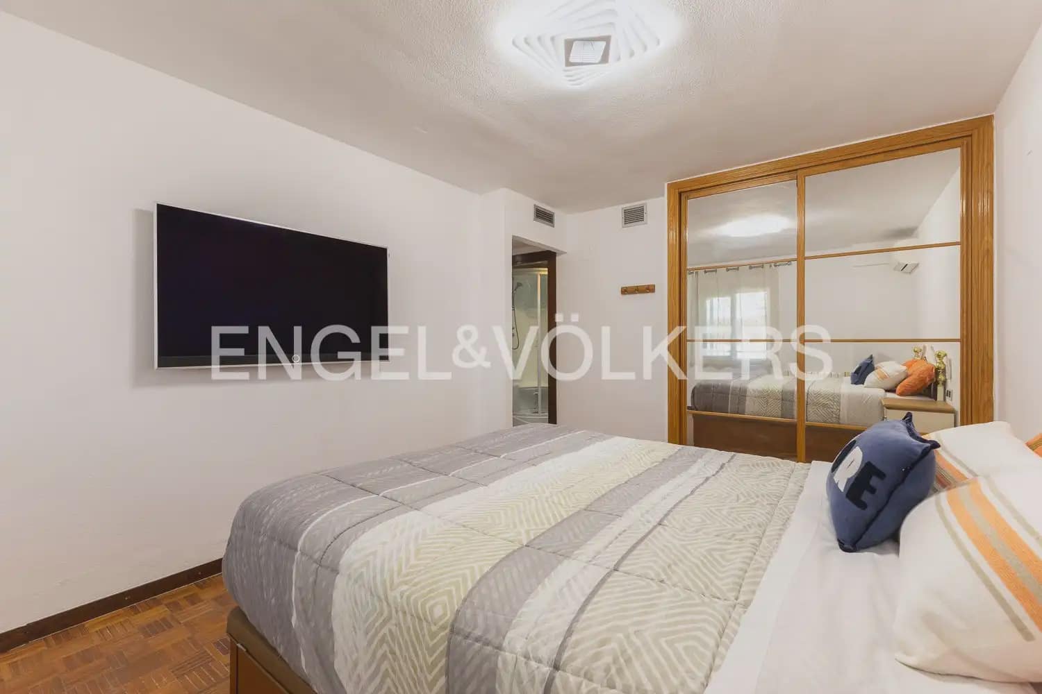 Appartement de 3 chambres à louer à Valence ville - 2 150 € (Ref: 9897706)