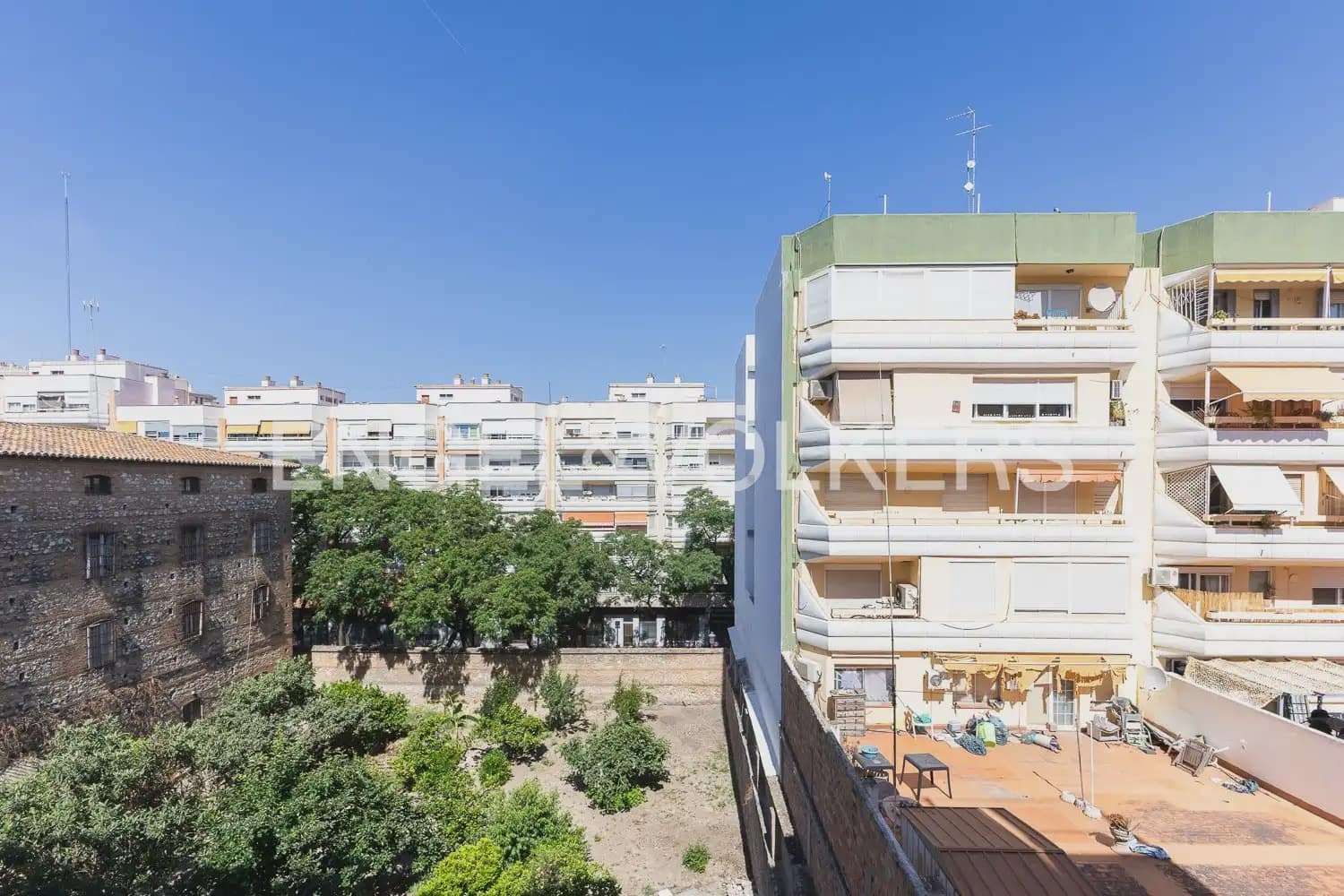 Appartement de 3 chambres à louer à Valence ville - 2 150 € (Ref: 9897706)