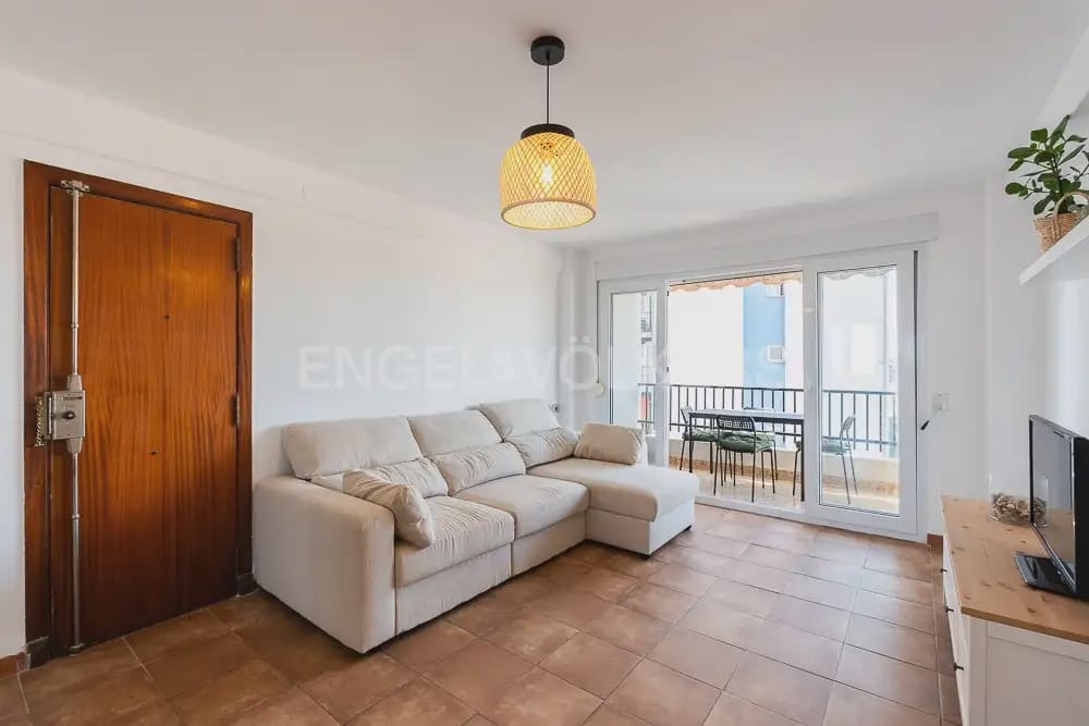 3 bedroom Flat for rent in Puig with pool garage - € 1,000 (Ref: 9897707)