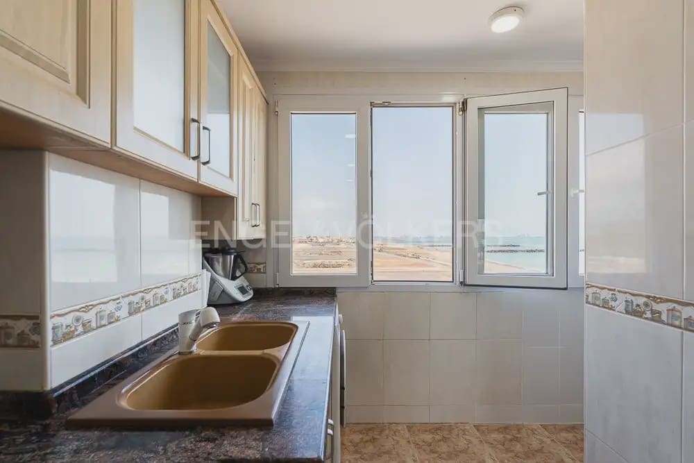 3 bedroom Flat for rent in Puig with pool garage - € 1,000 (Ref: 9897707)