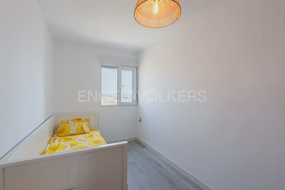 3 bedroom Flat for rent in Puig with pool garage - € 1,000 (Ref: 9897707)