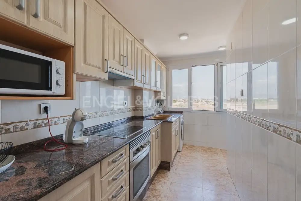 3 bedroom Flat for rent in Puig with pool garage - € 1,000 (Ref: 9897707)