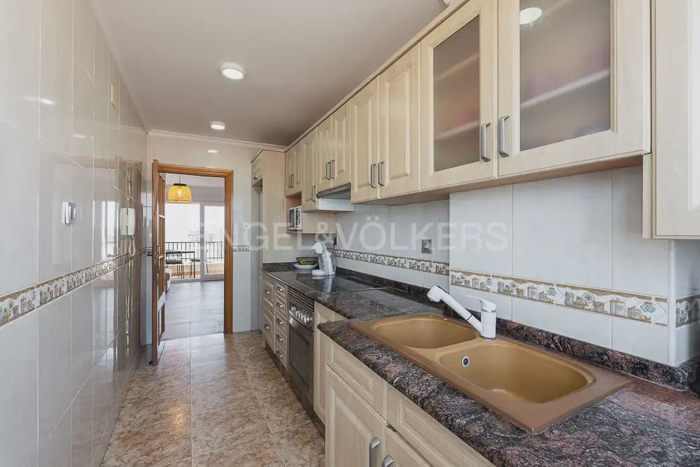 3 bedroom Flat for rent in Puig with pool garage - € 1,000 (Ref: 9897707)