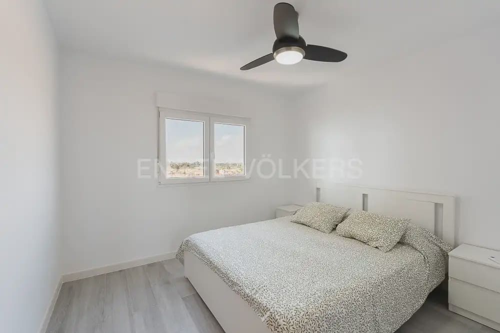 3 bedroom Flat for rent in Puig with pool garage - € 1,000 (Ref: 9897707)