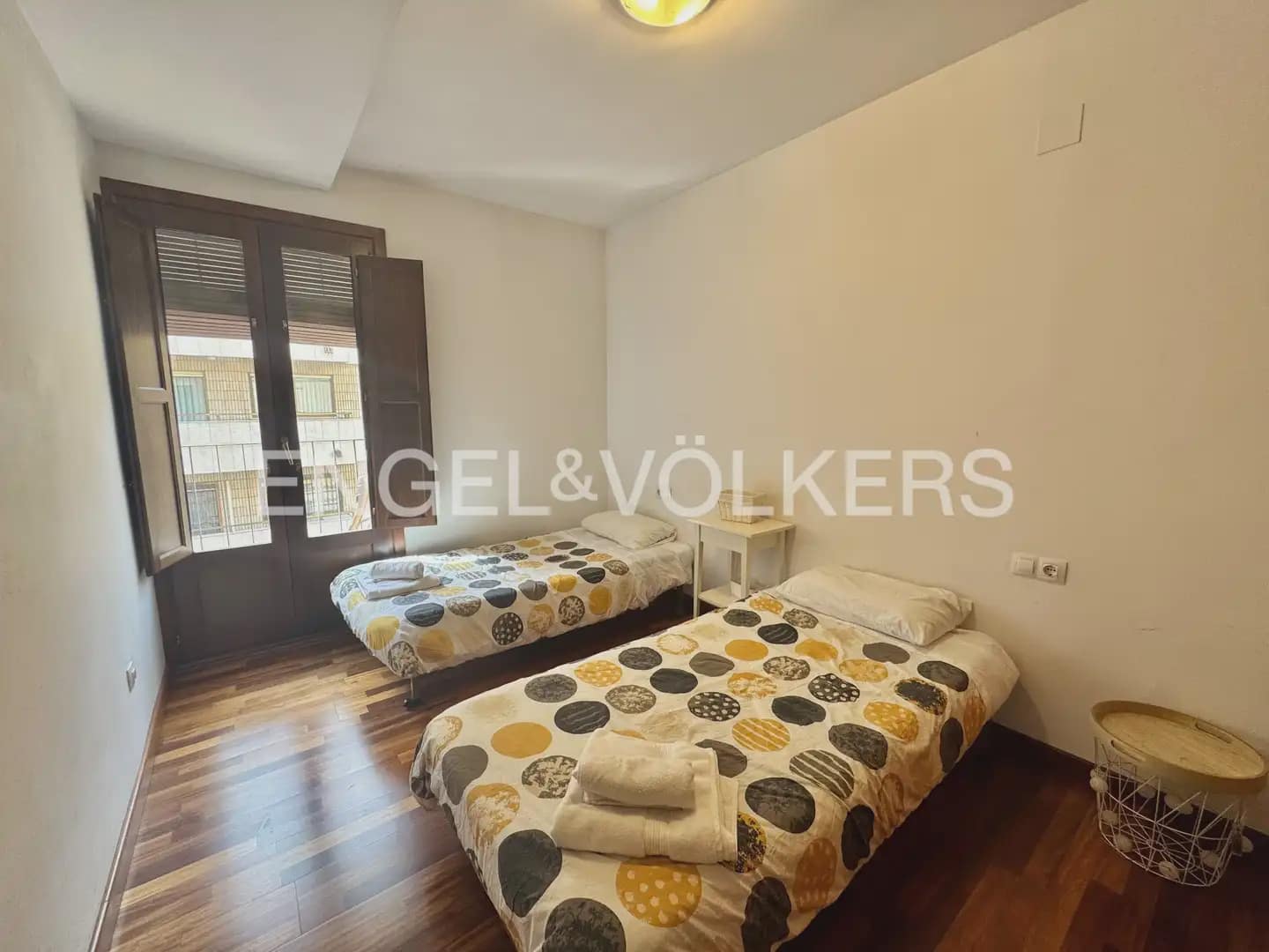 3 sovrum Lägenhet att hyra i Valencia stad med garage - 2 300 € (Ref: 9897708)
