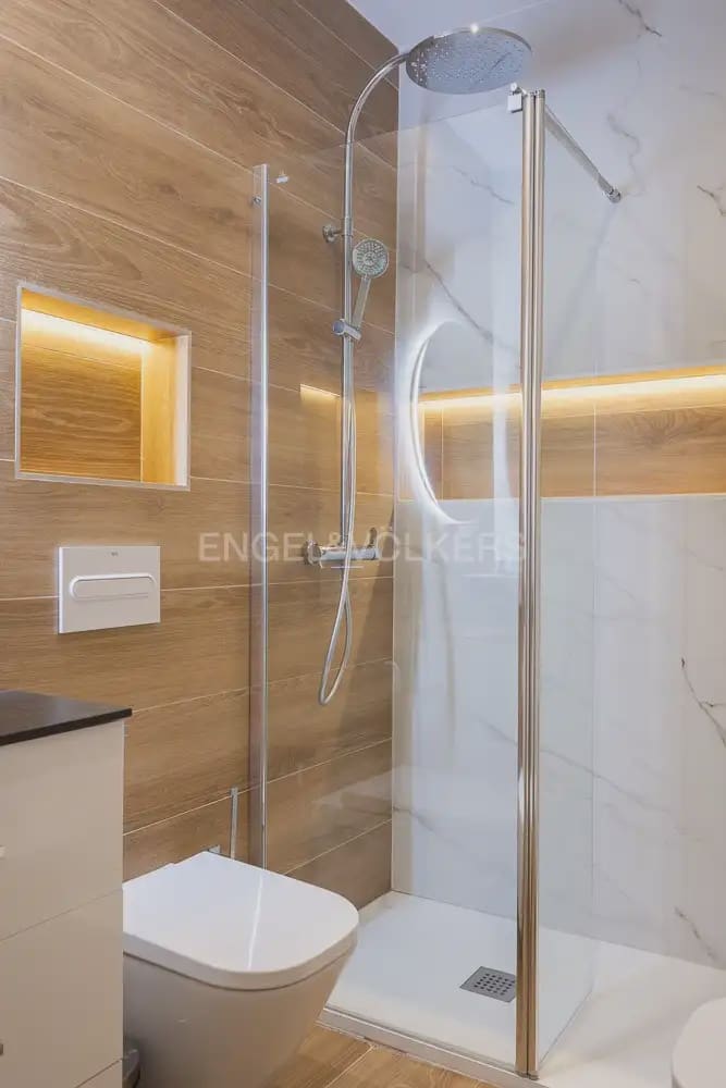 3 sypialnia Mieszkanie do wynajęcia w Miasto Walencja - 3 900 € (Ref: 9897709)
