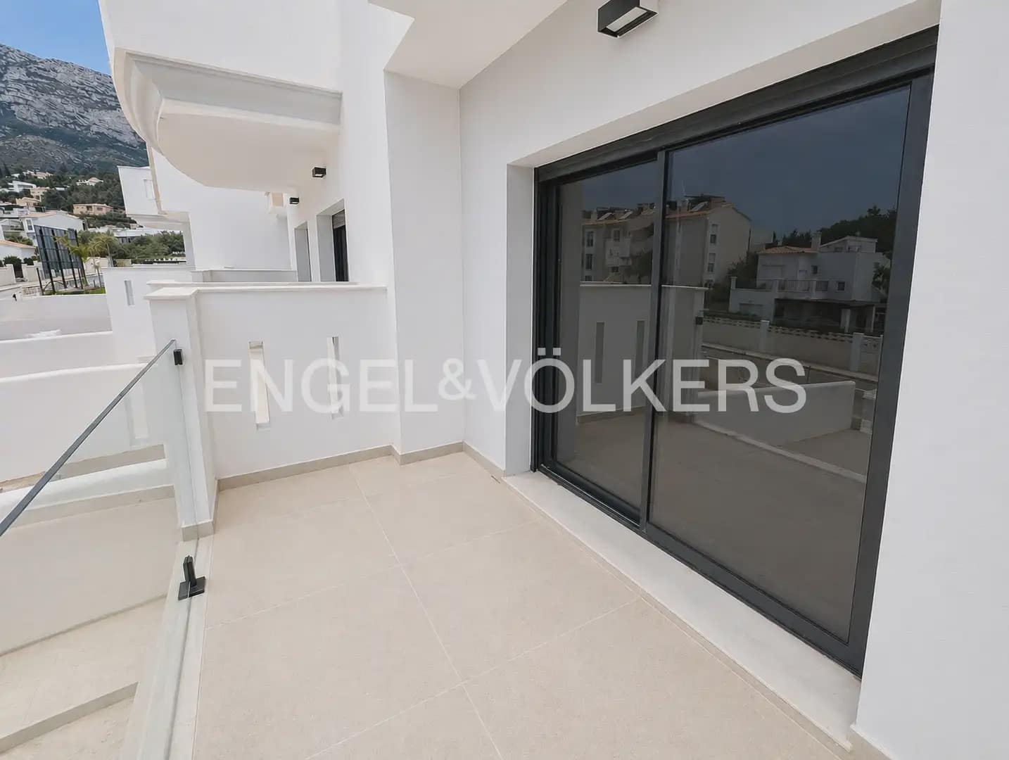 1 Zimmer Wohnung zu verkaufen in Denia mit Pool - 239.000 € (Ref: 9897711)