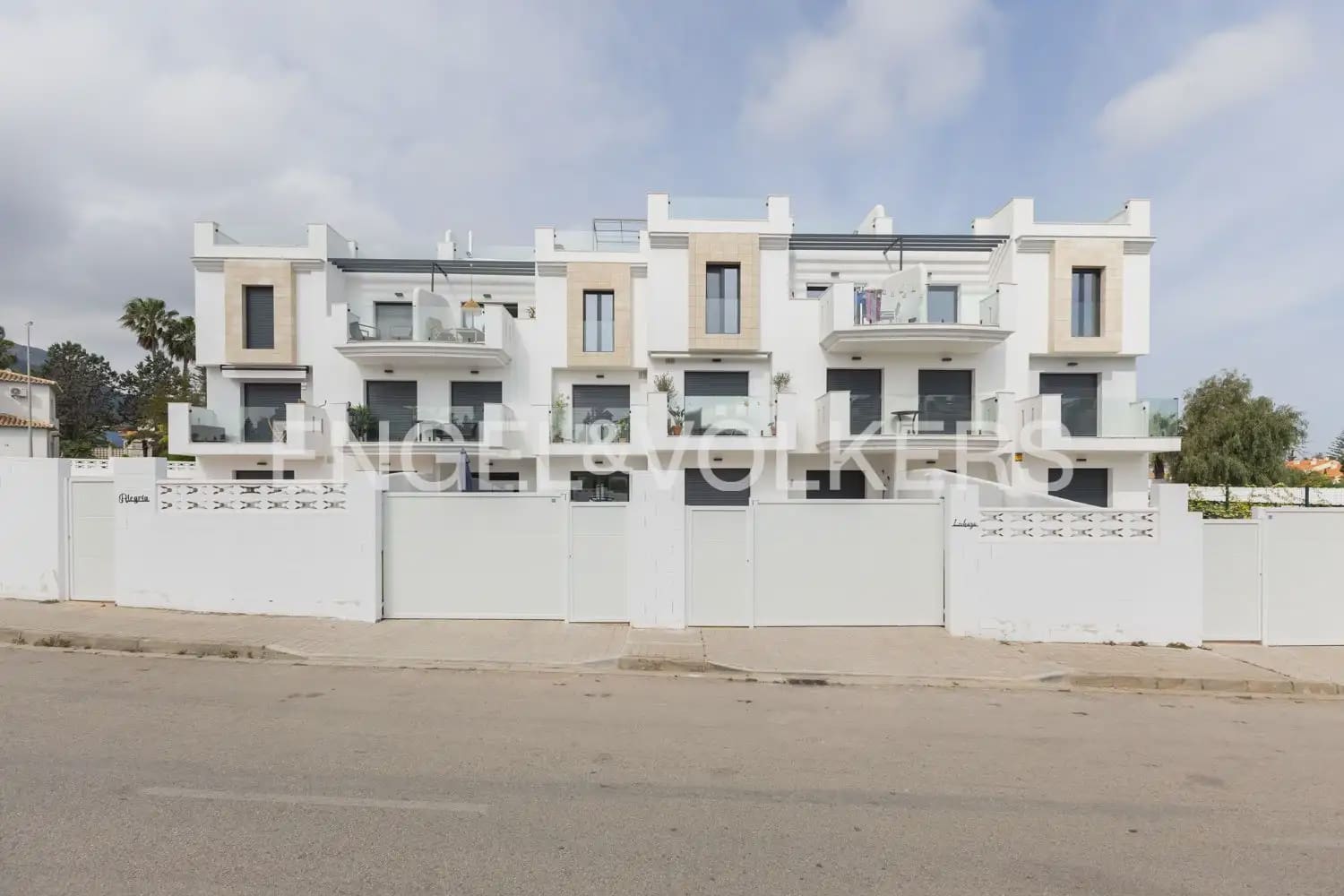 1 Zimmer Wohnung zu verkaufen in Denia mit Pool - 239.000 € (Ref: 9897711)