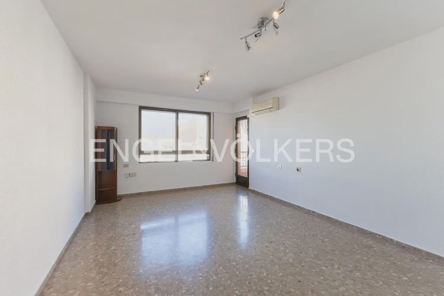 4 bedroom Flat for sale in Sagunto / Sagunt - € 270,000 (Ref: 9897712)