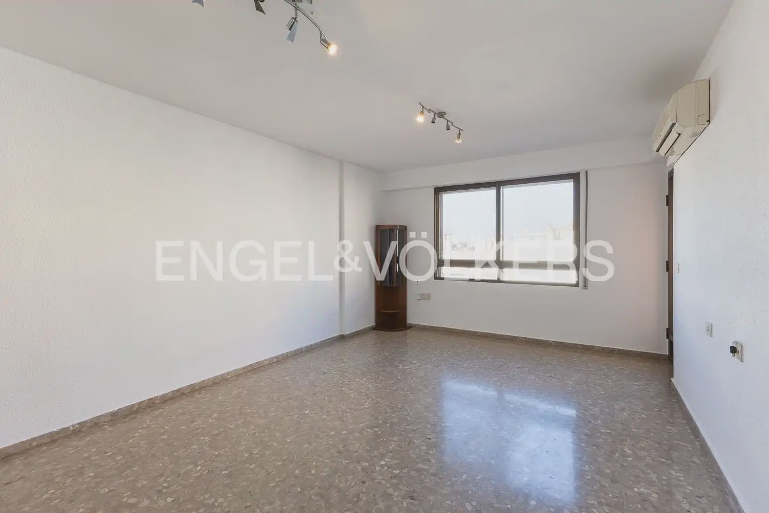 4 bedroom Flat for sale in Sagunto / Sagunt - € 270,000 (Ref: 9897712)