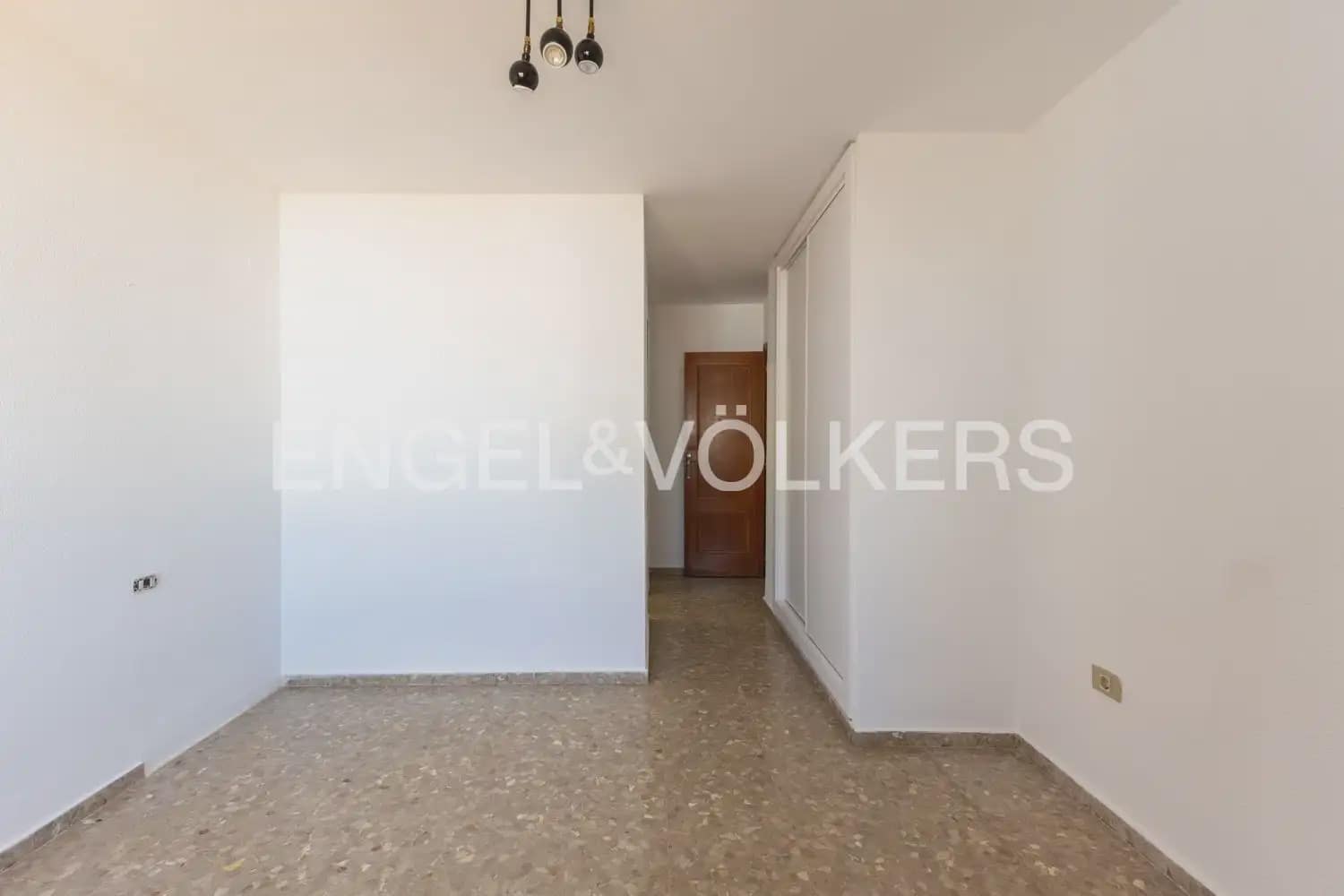 4 bedroom Flat for sale in Sagunto / Sagunt - € 270,000 (Ref: 9897712)