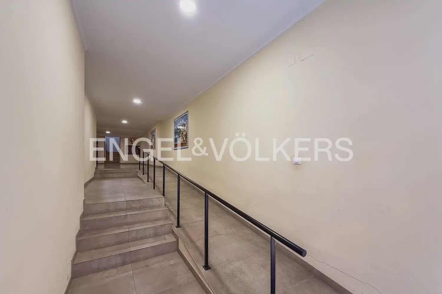 4 bedroom Flat for sale in Sagunto / Sagunt - € 270,000 (Ref: 9897712)