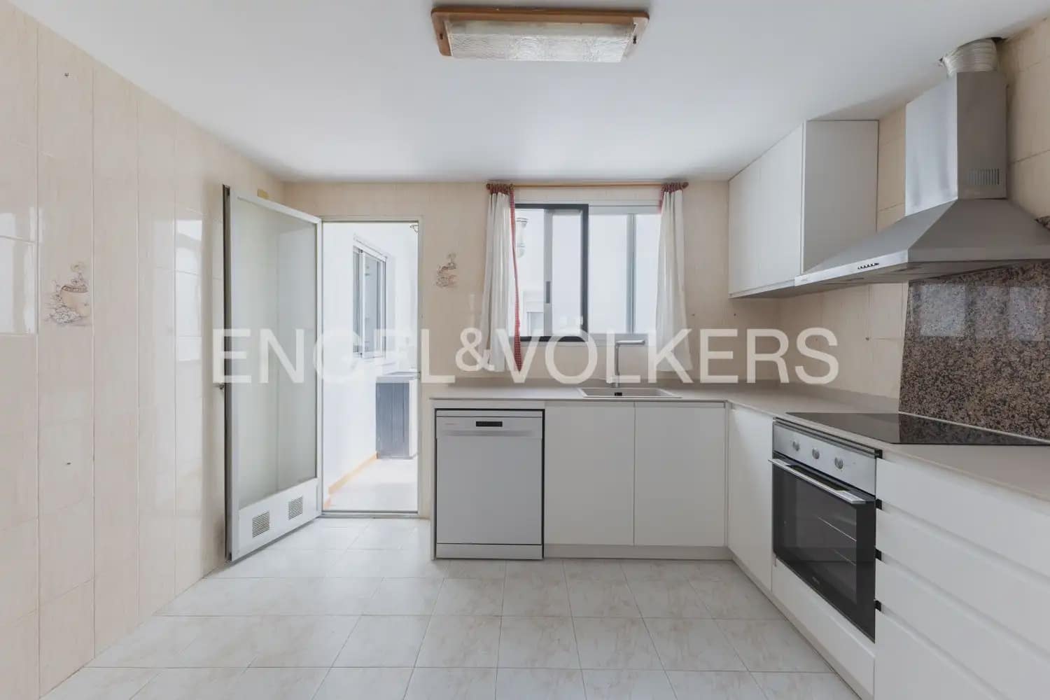 4 bedroom Flat for sale in Sagunto / Sagunt - € 270,000 (Ref: 9897712)