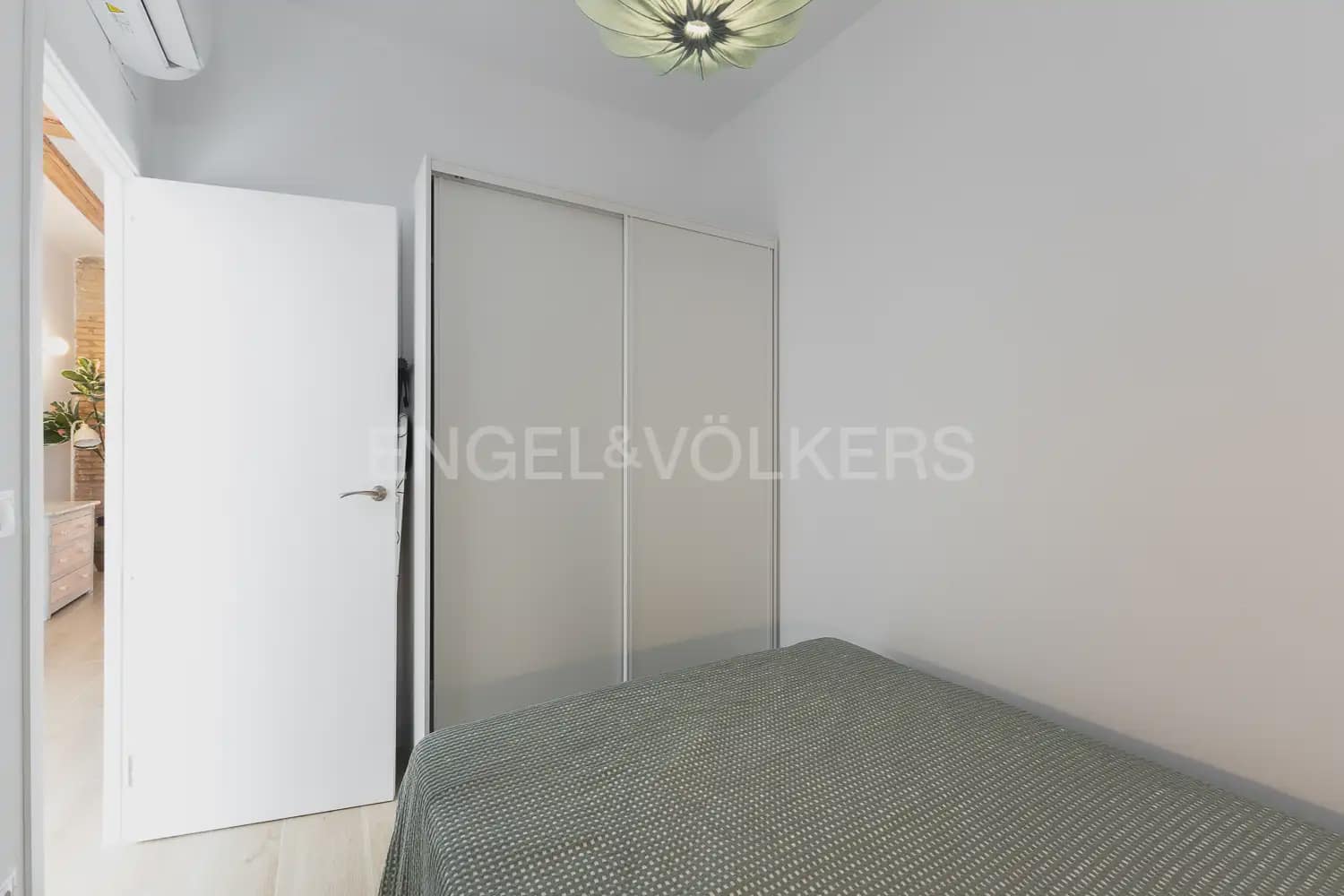 2 quarto Apartamento para arrendar em Valencia cidade - 1 600 € (Ref: 9897714)