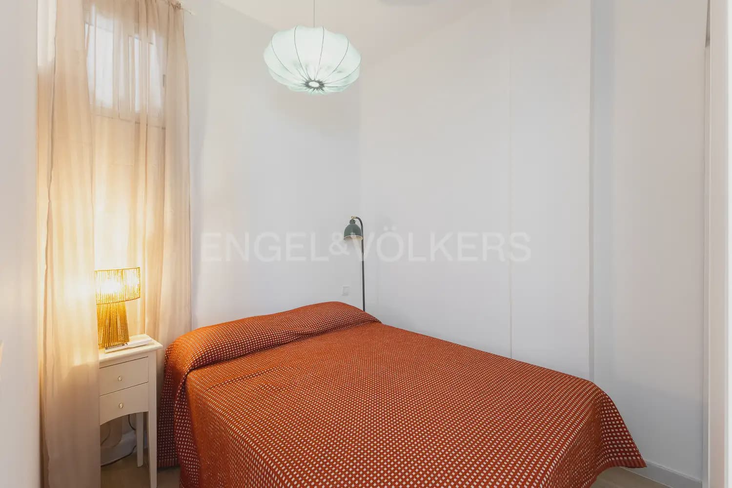 2 quarto Apartamento para arrendar em Valencia cidade - 1 600 € (Ref: 9897714)