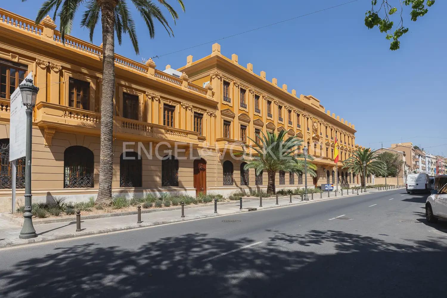 2 quarto Apartamento para arrendar em Valencia cidade - 1 600 € (Ref: 9897714)