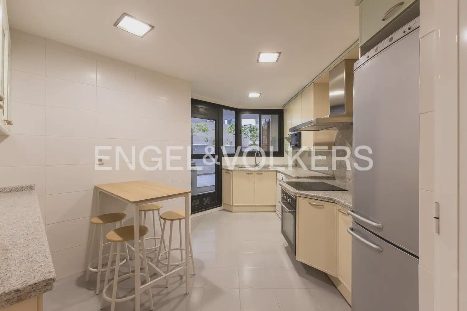 6 camera da letto Appartamento da affittare in Valencia citta con piscina - 4.500 € (Rif: 9897715)