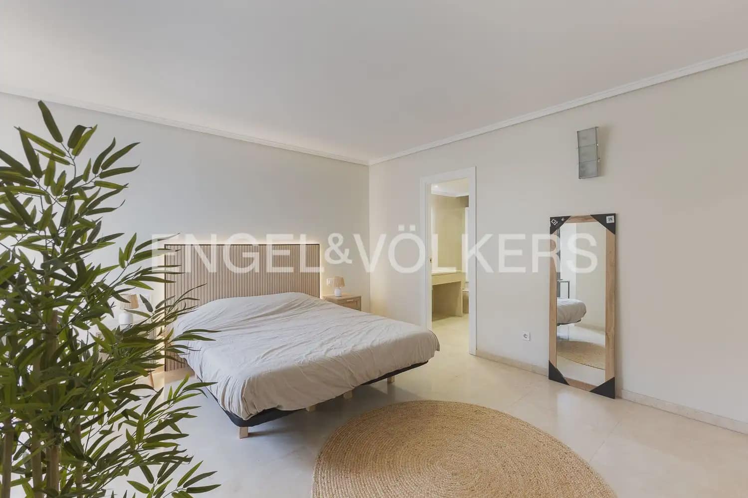 6 camera da letto Appartamento da affittare in Valencia citta con piscina - 4.500 € (Rif: 9897715)