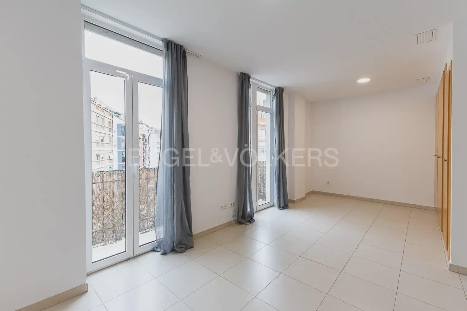 3 camera da letto Appartamento da affittare in Valencia citta - 1.500 € (Rif: 9897717)