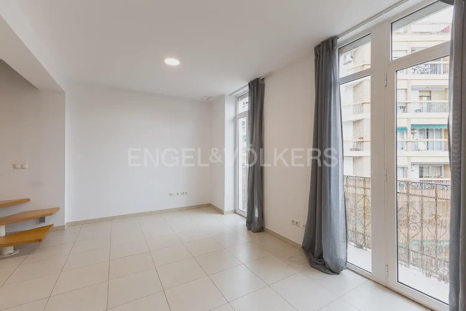 3 camera da letto Appartamento da affittare in Valencia citta - 1.500 € (Rif: 9897717)