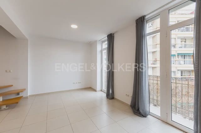 3 Zimmer Wohnung zu vermieten in Mont-Olivet, València Stadt - 1.500 € (Ref: 9897717)