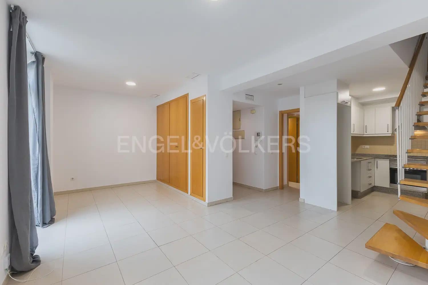 3 camera da letto Appartamento da affittare in Valencia citta - 1.500 € (Rif: 9897717)