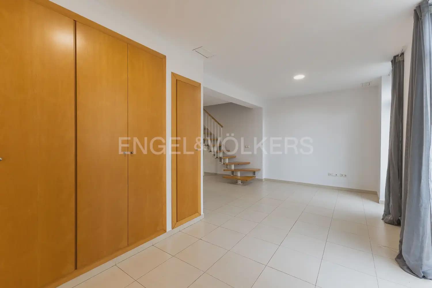 3 camera da letto Appartamento da affittare in Valencia citta - 1.500 € (Rif: 9897717)