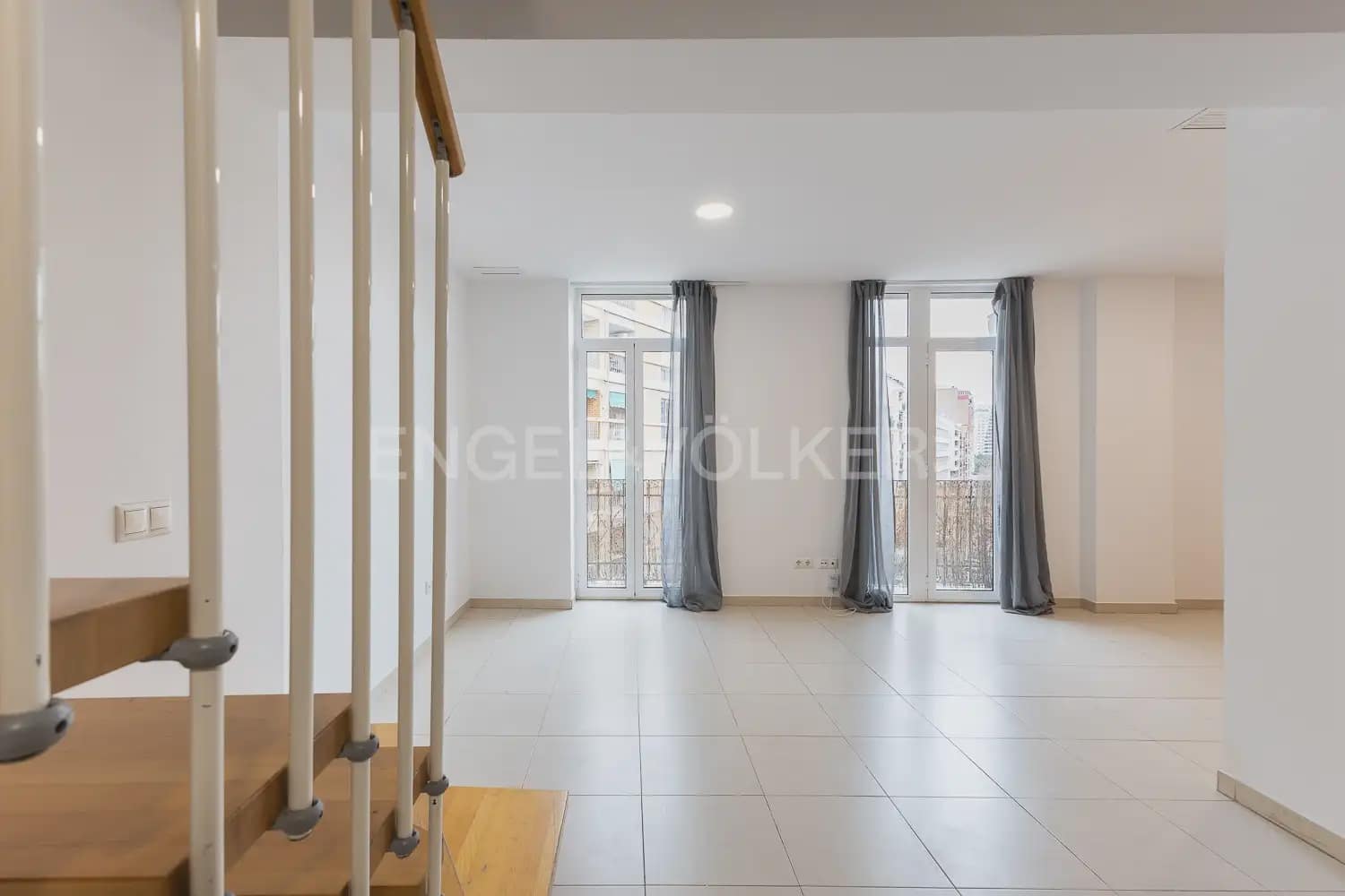 3 camera da letto Appartamento da affittare in Valencia citta - 1.500 € (Rif: 9897717)