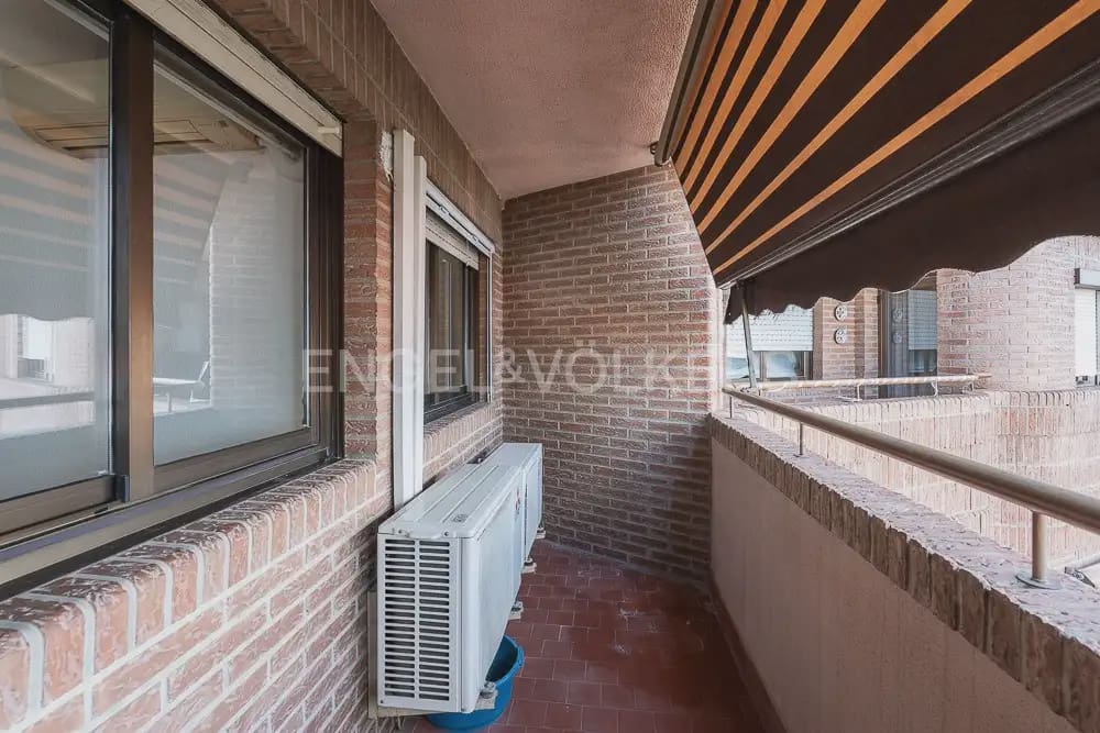 3 makuuhuone Asunto vuokrattavana paikassa Valencia kaupunki - 1 650 € (Ref: 9897721)