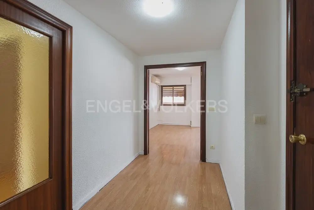 3 makuuhuone Asunto vuokrattavana paikassa Valencia kaupunki - 1 650 € (Ref: 9897721)