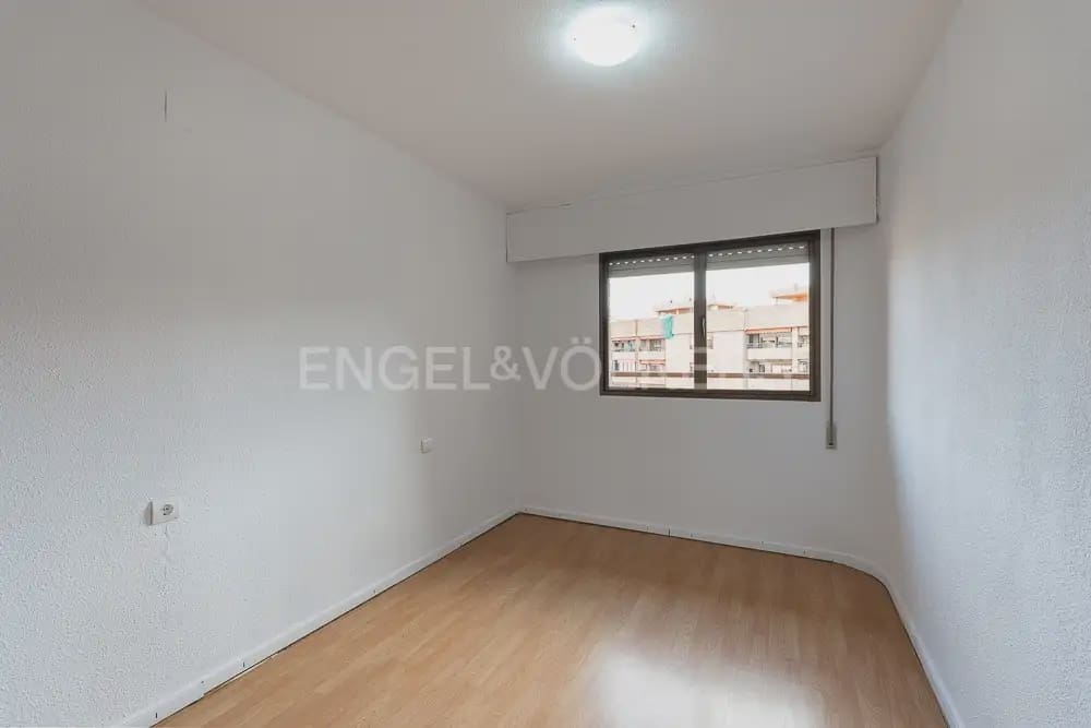 3 makuuhuone Asunto vuokrattavana paikassa Valencia kaupunki - 1 650 € (Ref: 9897721)
